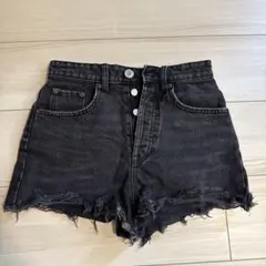 ZARA ブラックショートパンツ EUR 32