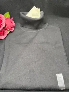 ☆未使用　UNIQLOユニクロ　メンズエクストラファインメリノ　タートルセーター