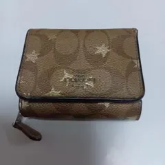 COACH 三つ折り財布 シグネチャー スター柄
