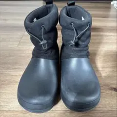 CROCS ブラックブーツ 防寒用 合成素材