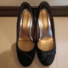 Humanic リボン付き黒ハイヒールパンプス