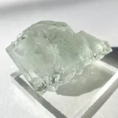 天然モルダバイト 原石 0.5g チェコ産 隕石ガラス パワーストーン