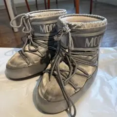 moon boot ムーンブーツ シルバーのサムネイル
