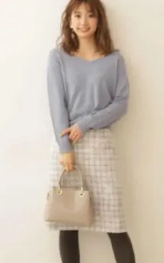 新品 ニードルレースタイトスカート プロポーション　ボディドレッシング