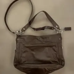 COACH ブラウンレザー ショルダーバッグ