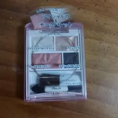 (未使用品)アイシャドウ & チークパレット 01 ベーシックピンクのサムネイル
