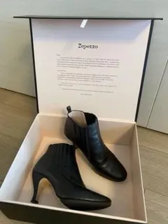 Item thumbnail for item fc18fbc2-e732-4a52-bfac-b89b42837155