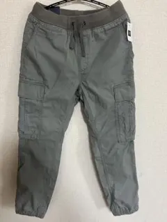【新品タグ付き】お値下げしました！GAP Kidsカーゴパンツ 130