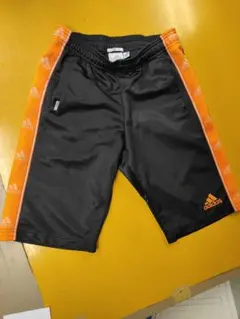 adidas　アディダス　ハーフパンツ　トレーニングパンツ　ランニングパンツ