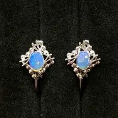233遺品整理品　イヤリング　オパール？　シルバー？　銀？　プラチナ？