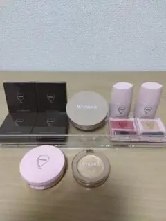 【まとめ売り】フーミー　アイシャドウ　チーク　ファンデなど11点