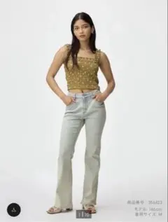 GU スリムフレアジーンズ Sサイズ