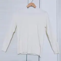 アイボリー Vネック フード付きニット ケーブル編み　レディースニット