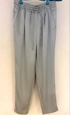 新品☆ qualite カリテ　サテンパンツ　アイスブルーアバハウスウエストゴム