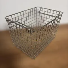 無印良品 ステンレスワイヤーバスケット1