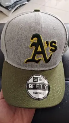 New Era 9FIFTY A's スナップバックキャップ
