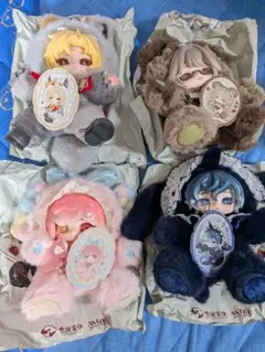 Antoo 奇境回響 ぬいぐるみ 白狼　サメ　熊　砂糖 Antoo 奇境回響 ぬいぐるみ 白狼 サメ 熊 砂糖 - メルカリ