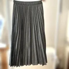 ユニクロ　プリーツロングスカート　ウエスト　　総ゴム　　Mサイズ