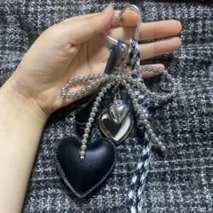 Item thumbnail for item 39041eb5-d56f-4c75-862b-069e2595be06