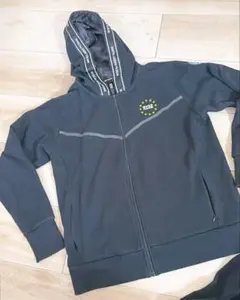 SY32 スウェット上下　Lサイズ