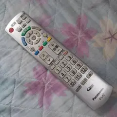 VNo.693　パナソニック　テレビリモコン(N2QAYB000484)