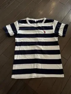 ネイビーとホワイトのストライプTシャツ