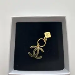 新品CHANELホリデーコレクション限定チャーム　ココマーク