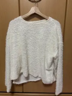 キラキラホワイトファジーニット長袖【3日間限定販売】