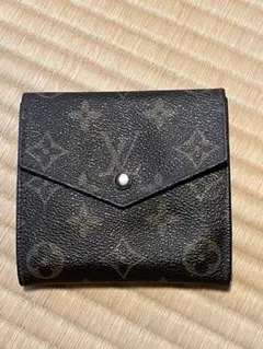 Item thumbnail for item 9065482b-8e45-42c5-b9ec-e21c9f890765