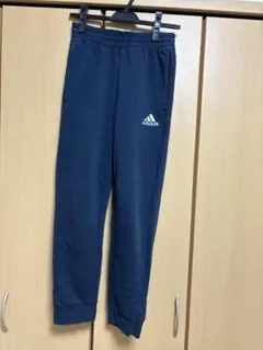 adidas ネイビー ジャージパンツ
