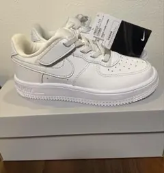 新品未使用　ナイキ フォース 1 LOW イージーオン 18cm