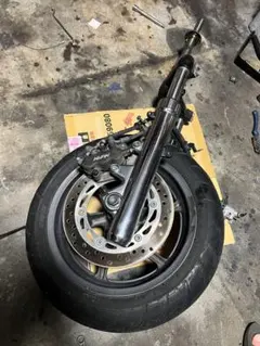 ホンダ　MF10 純正　フロントフォーク　ホイール　キャリパーのサムネイル