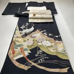 黒留袖 フルセット　鶴と花の刺繍　比翼仕立て　袷のサムネイル