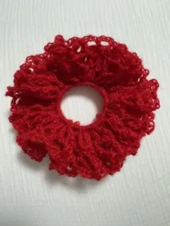 赤いフリルシュシュ ハンドメイド