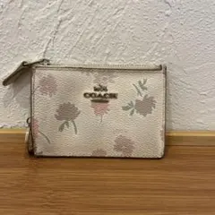 COACH フラワープリント パスケース