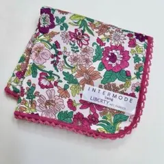 INTERMODE リバティ　花柄　タオルハンカチ LIBERTY生地