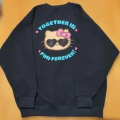 ハローキティ　黒　トレーナー　裏起毛 バックプリント　日焼けキティ