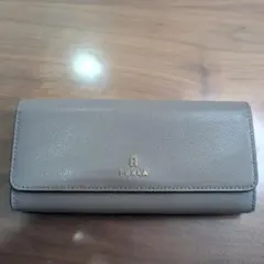 FURLA　長財布　ベージュ