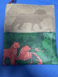 【新品未使用】エミレーツ航空　アメニティ　ポーチ　2個セット+中身1セット