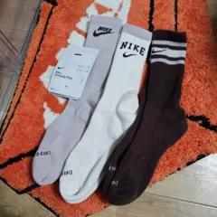 新品未使用 ナイキ ソックス 3足 25〜27cm