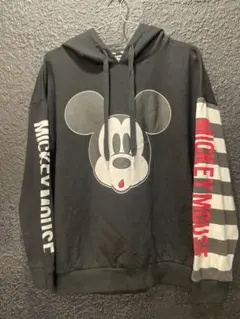Disney ミッキーマウス パーカー Mサイズ