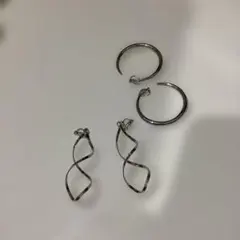 ツイストデザイン フープイヤリング