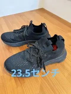 ワークマン　スニーカー　黒　23.5センチ　workman