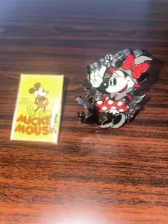 ディズニー ピンバッジ ミッキー　2015年 ハロウィン ミニー