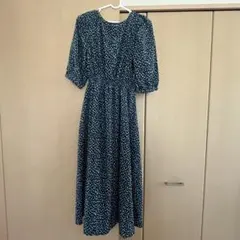 【Honeys】ワンピースLサイズ グリーン＆小花