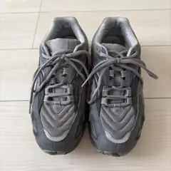 New Balance 725 スニーカー グレーのサムネイル