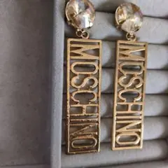 M*M様 Moschino ロゴ クリスタル ピアスのサムネイル