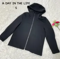 アデイインザライフ【S】フード付き　ジャンパー　ブルゾン　裏起毛　ジップアップ