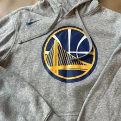 Nike Golden State Warriors フード付きスウェットシャツ