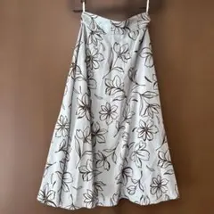 プロポーション　花柄フレアスカート Sサイズ